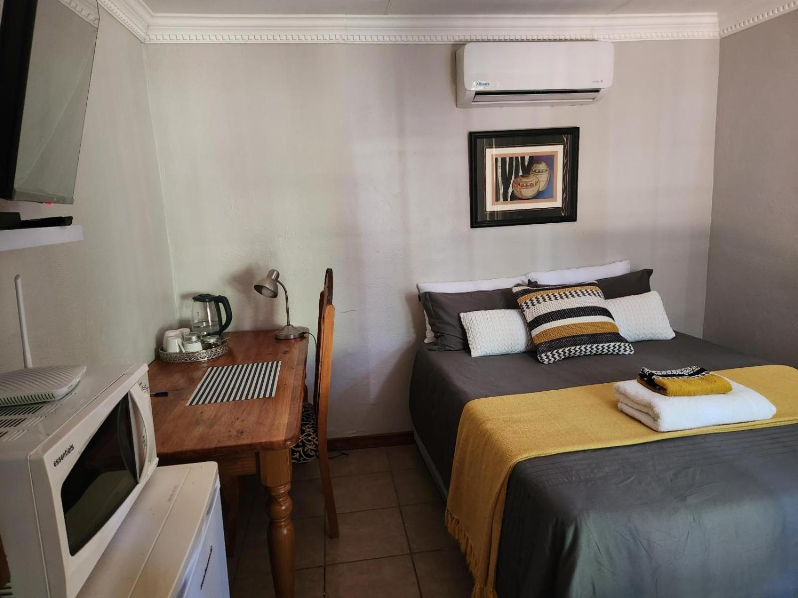 Tree Aloe Guest House Мокопане Номер фото
