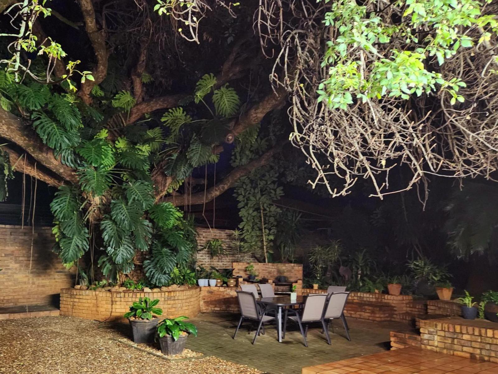 Tree Aloe Guest House Мокопане Екстер'єр фото